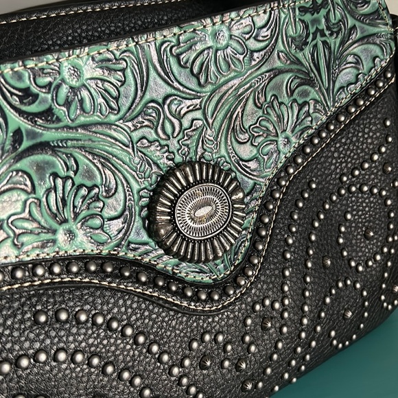 New Trinity Ranch by Montana West Tooled Pebbled Leather Studded Shoulder Bag - Picture 8 of 15